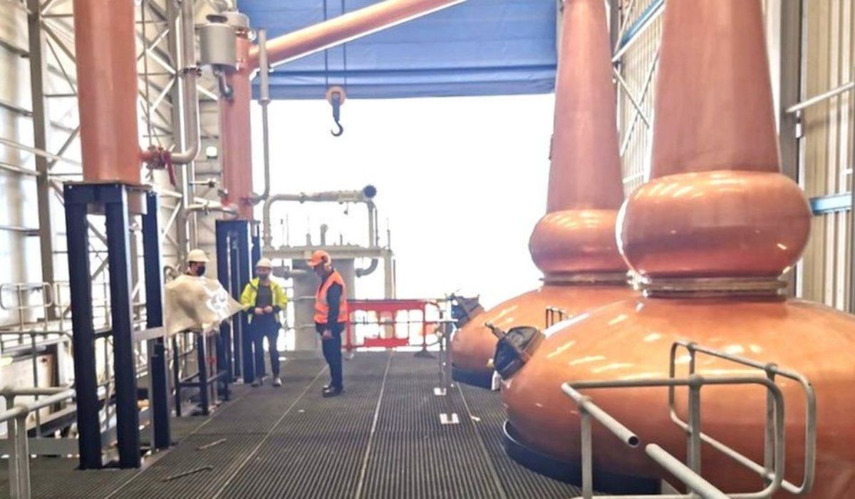 Entire whisky distillery ships out to China